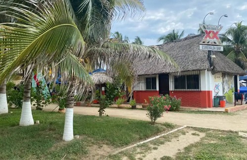 Brisas de Zicatela Cabin | Comfortable Esmeralda Cabins: Pet-Friendly Getaway