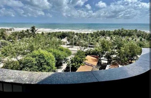 Praia do Futuro I Apartment | Spacious Retreat with Ocean View and Family-Friendly Perks