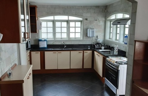 Caucaia do Alto House | Discover Espaço Realeza in Beautiful Caucaia do Alto