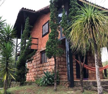 Lavras Novas Cabin | Pet-Friendly Chalés Serra do Trovão with Relaxing Hot Tub