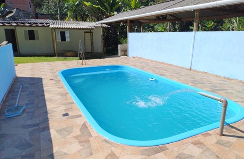 Juquitiba House | Relax at Espaço Sheherazade: Pool and Pet-Friendly Fun