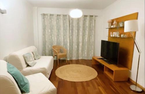 Campo e Sobrado Apartment | Spacious T3 with Terrace, BBQ & Spa - Rated 8.6/10