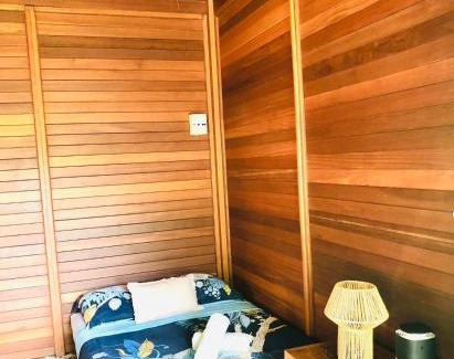 Saint-Gilles-les Hauts House | Relax at Espace Détente des Calumets with Ocean Views