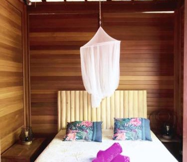 Saint-Gilles-les Hauts House | Relax at Espace Détente des Calumets with Ocean Views