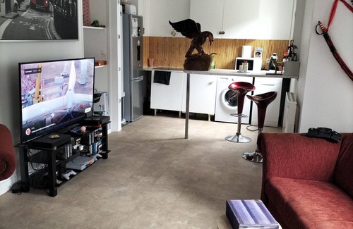 Billancourt–Rives de Seine Apartment | Inviting Espace Vital: Enjoy Breakfast and Comfort Awaits