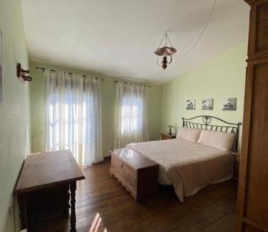 Los Marines House | Elegant Rural Retreat in Los Marines – Child Friendly Stay