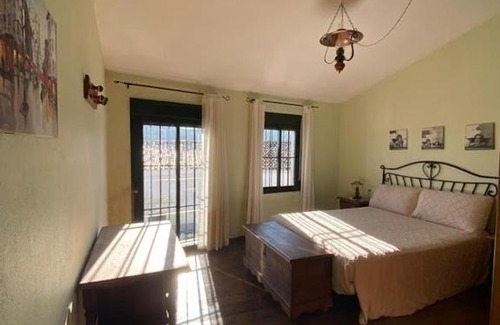 Los Marines House | Elegant Rural Retreat in Los Marines – Child Friendly Stay
