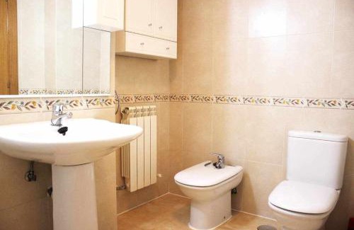 Leon Apartment | Pet-Friendly Retreat Near Historic Leon with Breakfast Included