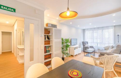 Echavacoiz Apartment | Family-Friendly Apartments in Barañáin, Spain - Rated 9.7/10