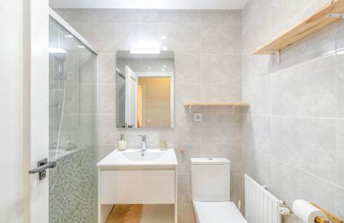 Echavacoiz Apartment | Family-Friendly Apartments in Barañáin, Spain - Rated 9.7/10