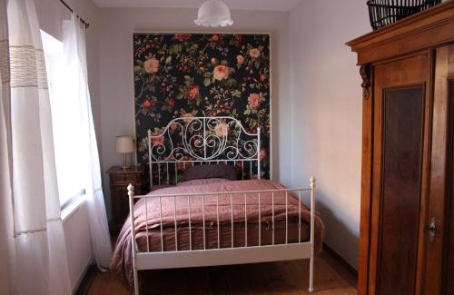 Isny im Allgaeu Apartment | Family-Friendly Stay at Espan with High Guest Ratings