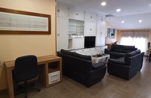 Pozuelo de Alarcon Apartment | Ideal Getaway with Family-Friendly Amenities Awaiting You