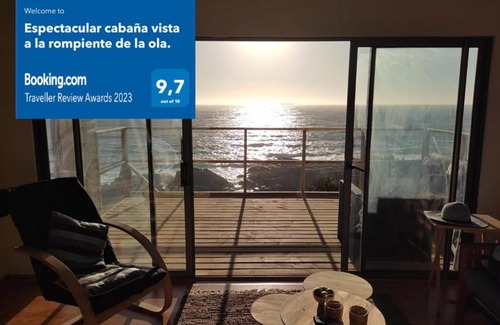El Quisco House | Oceanfront Retreat: Cabaña Las Rocas with Wave Views