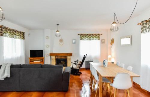 Navajeda House | Gorgeous Home with Pool and Ocean View Garden Retreat