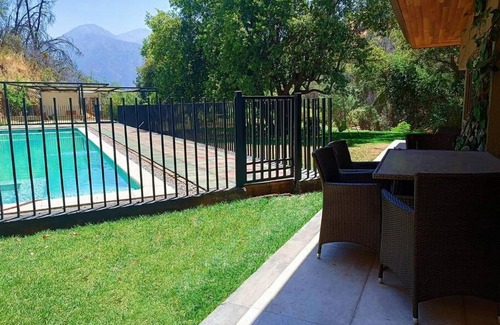 Pirque Villa | Idyllic Countryside Retreat with Pool and Pet-Friendly Amenities
