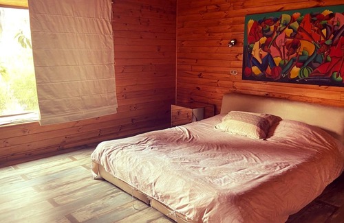 Curacavi House | Beautiful Casa en La Aurora: Family-Friendly Retreat