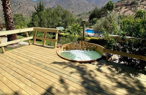 Curacavi House | Beautiful Casa en La Aurora: Family-Friendly Retreat