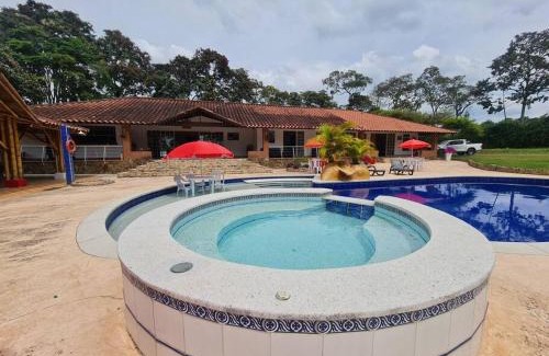 Pueblo Tapao House | Discover a Beautiful Finca Near Parque del Café