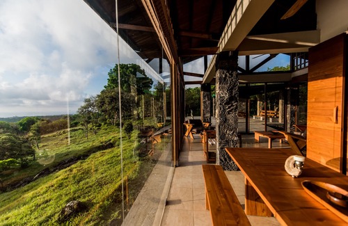 Bellavista House | Unbeatable Views from a Private Villa with Pool & Spa
