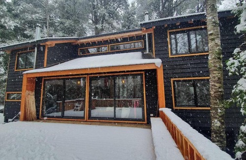 Neltume House | Spacious Huilo Huilo House with Top Guest Rating 9.4