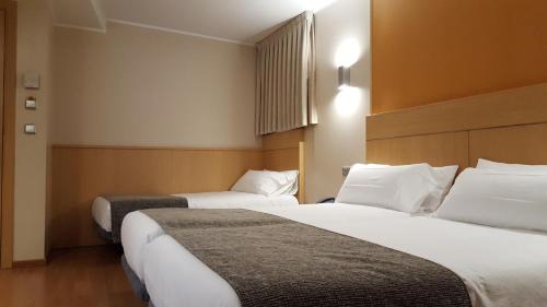 Les Escaldes Hotel | Welcoming Espel: Family-Friendly & Accessible Escape