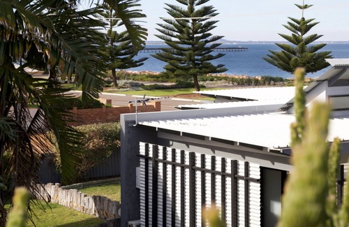 Esperance Apartment | Experience Comfort at Esperance Island View Apartments