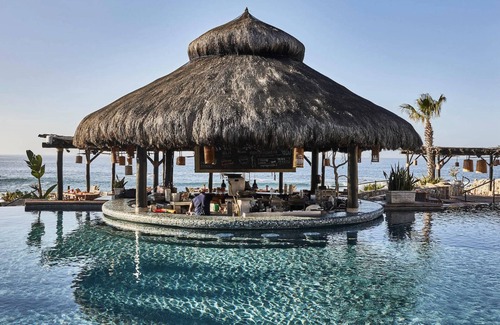 Los Cabos Villa | Experience the Magic of Esperanza Resort This Christmas!