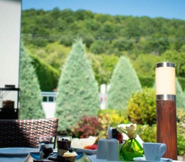 Kastoria Hotel | Elegant Esperos Palace Luxury & Spa Hotel with Ocean Views