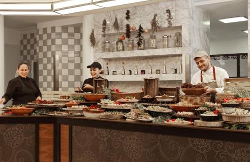 Faliraki Hotel | Experience the Elegance of Esperos Palace Resort Awaits