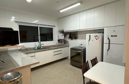 Sorocaba House | Tranquil Lakeview Retreat with Pool & Spa Amenities