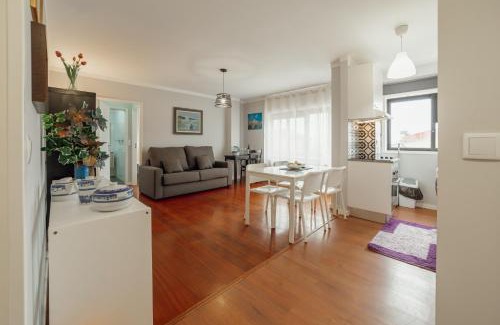 Espinho Apartment | Espinho Seawalk and Seaview by Vacationy