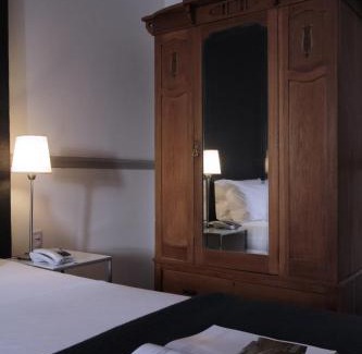 Centro Hotel | Discover Esplendor by Wyndham Savoy Rosario: A 4-Star Retreat