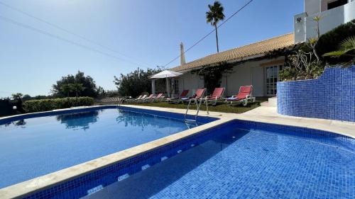 Loule Villa | Experience Espraguina: 4-Star Oceanfront Getaway