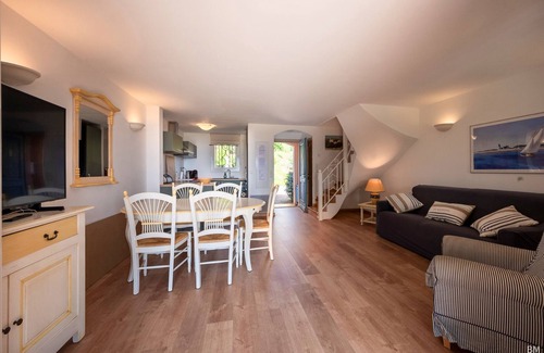 La Rouviere House | Experience Esprit du Sud Vue-sur-Roquebrune with Pool & Pets
