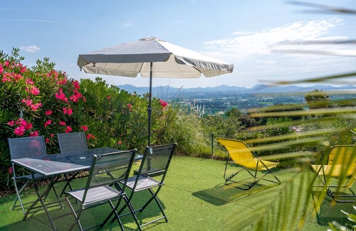 La Rouviere House | Experience Esprit du Sud Vue-sur-Roquebrune with Pool & Pets