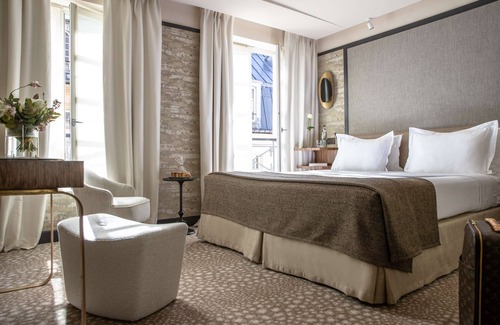 6th Arrondissement Hotel | Elegant Esprit Saint-Germain: 5-Star Stay with Spa & Kitchen