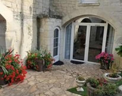 Beaumont-en-Veron House | Child-Friendly Stay at Esprit Troglo - Rated 9.3/10