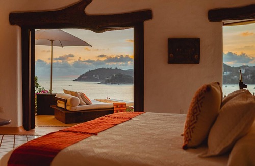 Ixtapa - Zihuatanejo Hotel | Relax at Espuma Hotel - Adults Only with Spa & Pool