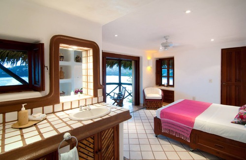 Ixtapa - Zihuatanejo Hotel | Relax at Espuma Hotel - Adults Only with Spa & Pool