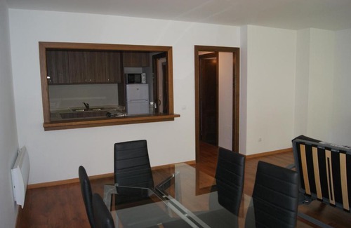 Llorts Apartment | Family-Friendly Esquiadors MP: Guest Rated 9/10
