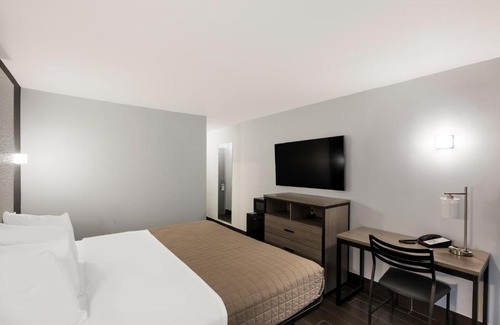 Wayne Hotel | Family-Friendly Essence Express Wayne: Your Ideal Getaway