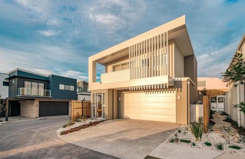 Peregian Beach House | Indulge at Essence Peregian Beach Resort with Private Pool