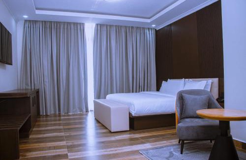 Cyangugu Hotel | Essencia Kivu Hotel