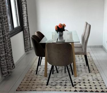 Lome Apartment | ESSOWASIM & Bernd