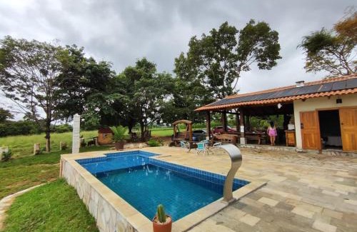 Pirenopolis Cabin | Cozy Estância Vista dos Pireneus: Pet-Friendly Retreat