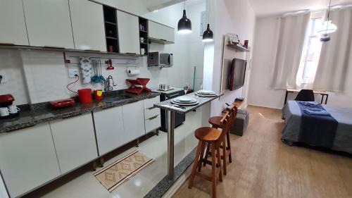 Alto Apartment | Cozy ESTÚDIO 328 DA SERRA: Pool & Ocean Views Await