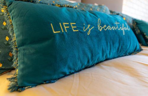 Sao Pedro da Afurada Apartment | Charming Studio with Douro River Views - Family & Pet Friendly