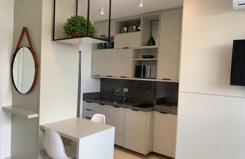 Mossungue Apartment | Fabulous Estúdio Lindíssimo with Hot Tub & Balcony