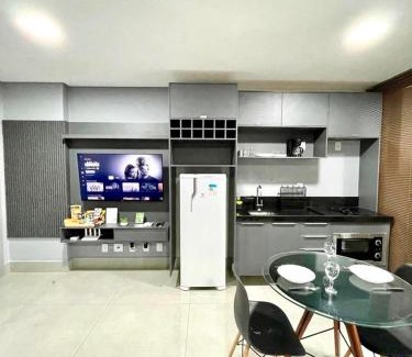 Jardim dos Estados Apartment | Cozy Studio on 27th Floor with Avenue Afonso Pena Views