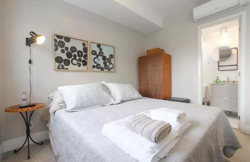Santo Amaro Apartment | Elegant Studio at Add Nova Berrini - Rated 9.5/10